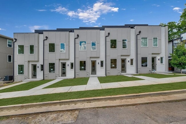 Photo - 1263 John St Townhome