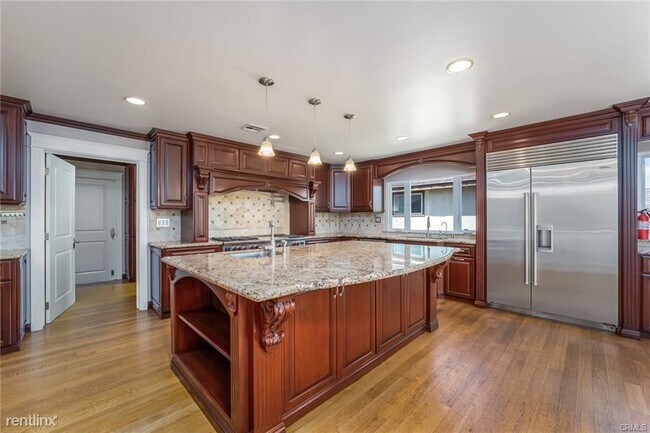Foto del edificio - 5 br, 6.5 bath House - 152 S Eucalyptus Dr