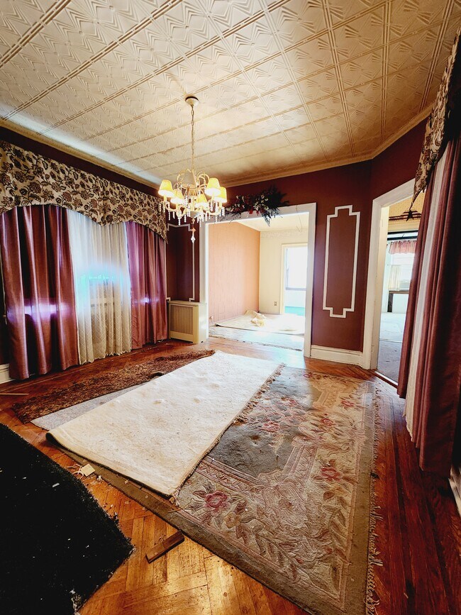 159 W 57th Apt 2 - 161 W 57th St