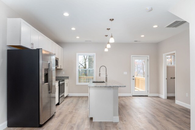 Vivienda de una planta, diseño de cocina abierta - 110 Owens Creek Rd