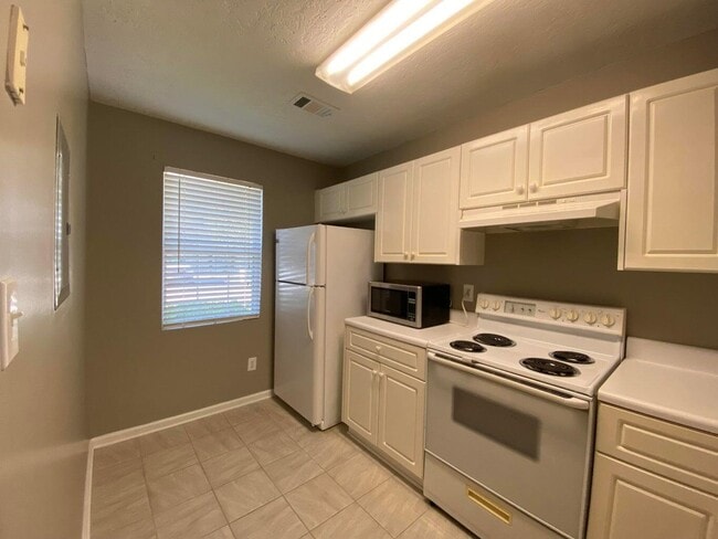 Foto del edificio - 4723 Brookwood Dr