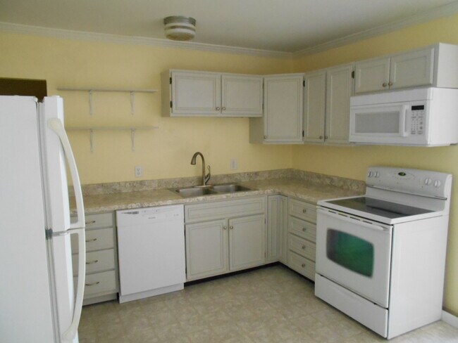 Building Photo - 3608 Kelford Dr