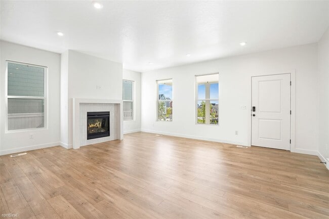 Building Photo - 5 br, 3.5 bath House - 6794 West Skip Rock...