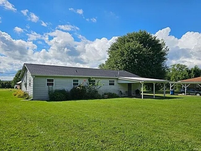 Building Photo - 3 bed, 1.5 bath home on the westside