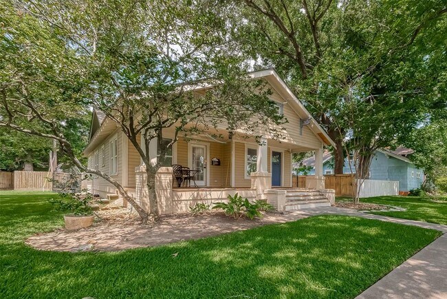 Foto del edificio - 122 Venice St