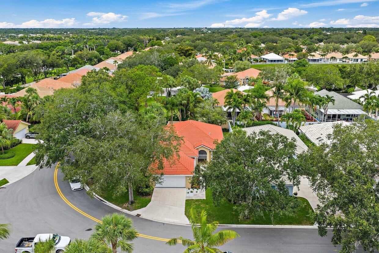 Foto principal - 173 E Hampton Way