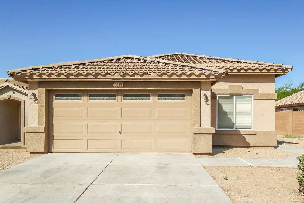 Foto principal - 2322 S 65th Dr