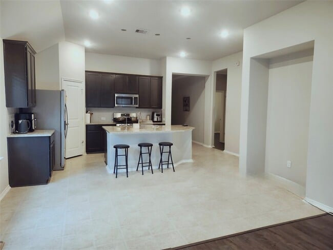 Building Photo - 20327 Rainflower Bay Ln