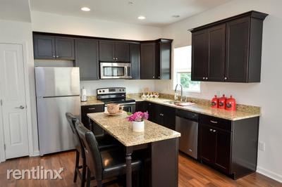 Foto principal - 440 Highland Ave
