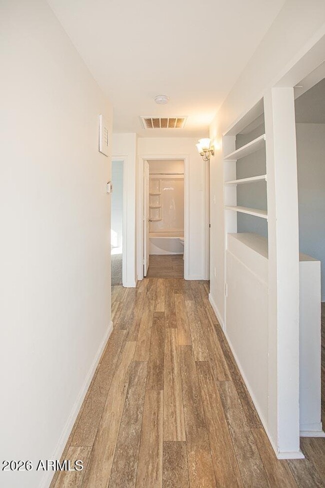 Building Photo - 318 N Palm St