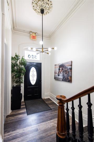 Interior Photo - 320 E College St