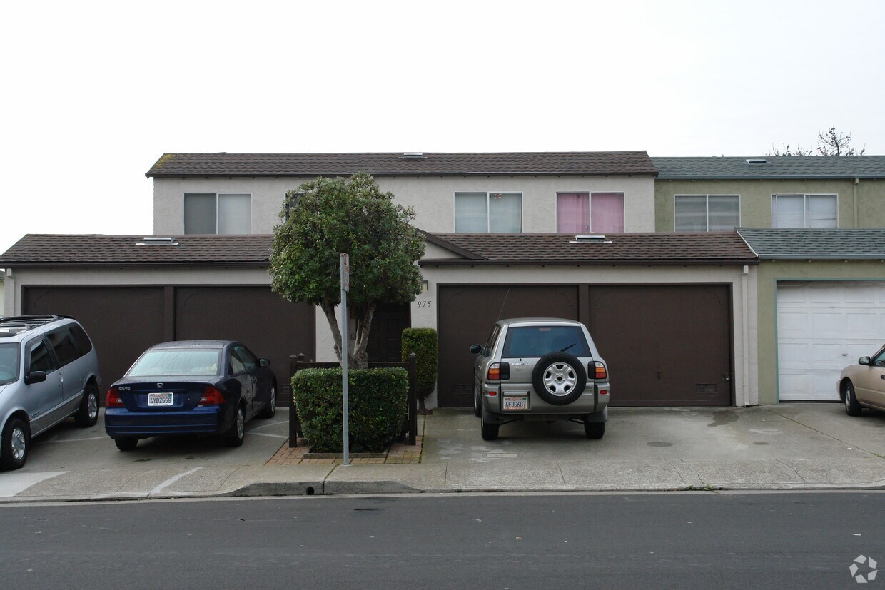 Building Photo - 975 Brusco Way