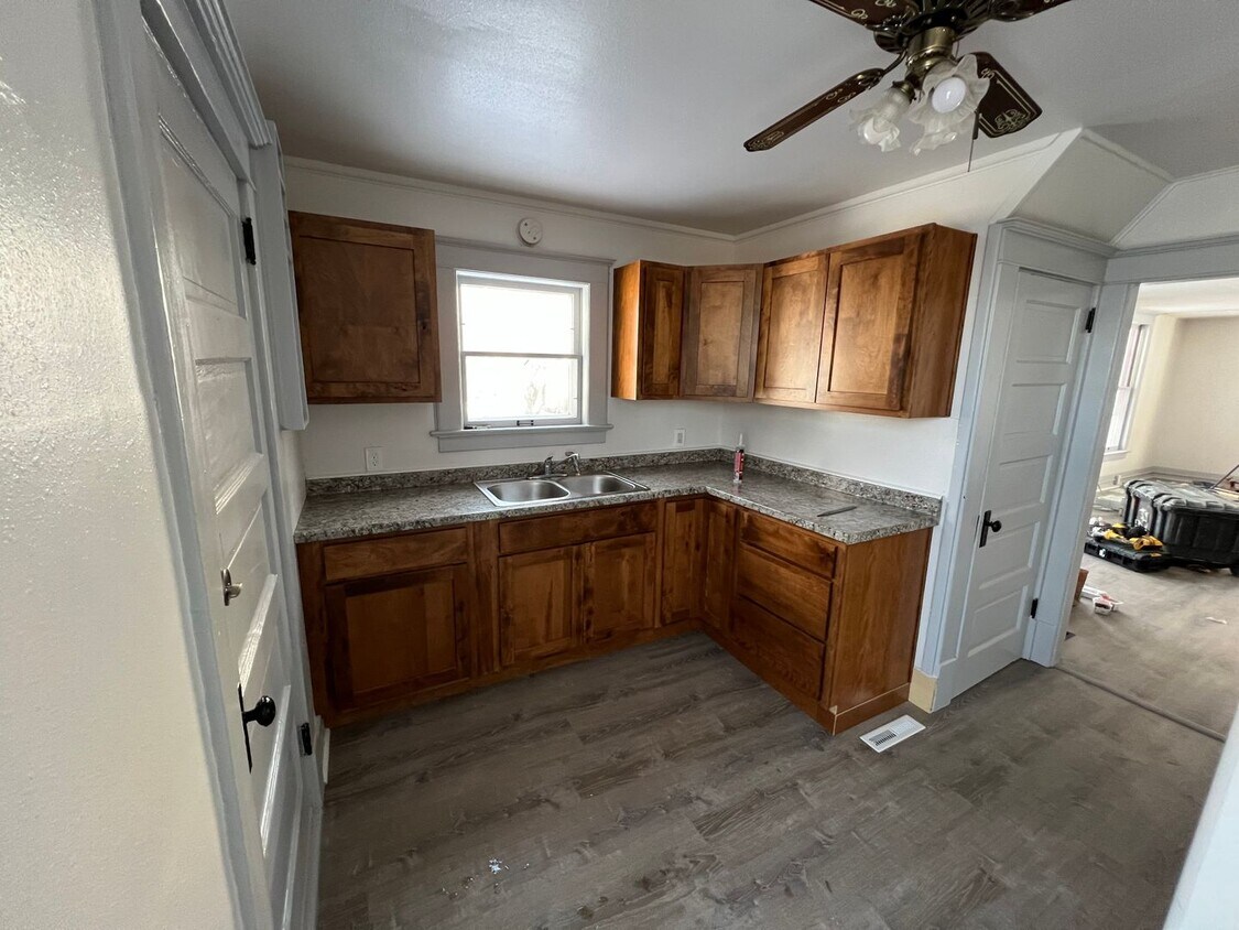 Foto principal - Beautiful Remodeled Home