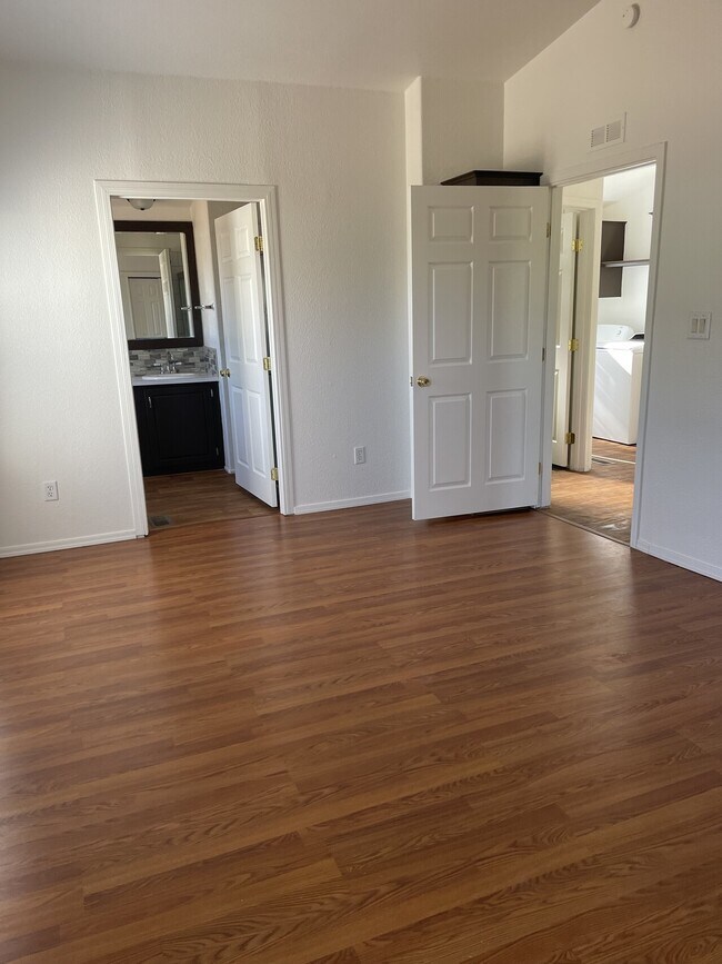 Foto del edificio - 2+ Bedroom Rental in Benson