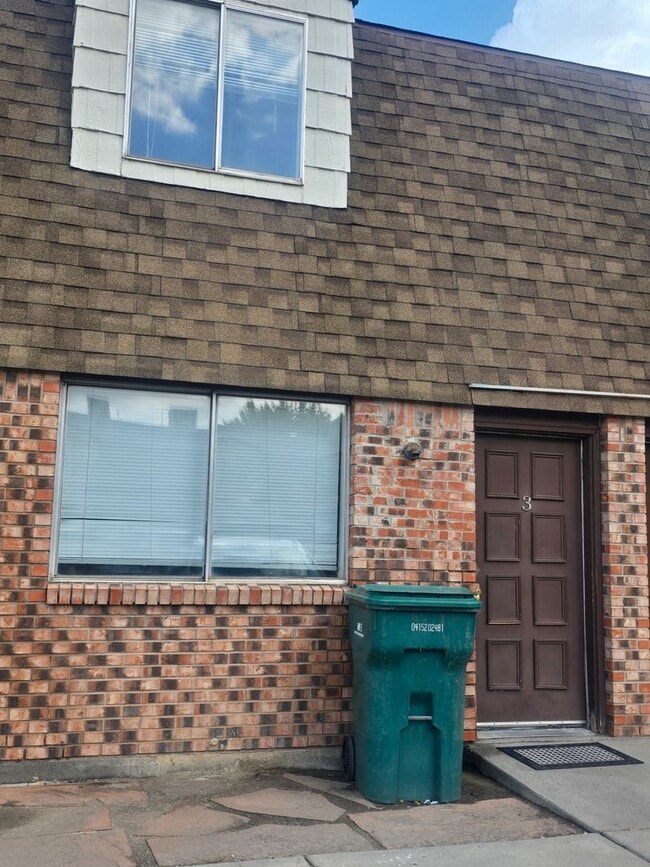 Building Photo - 2510 N Lee Ave