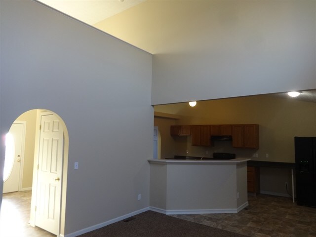 Foto del edificio - 987 Drayson Dr