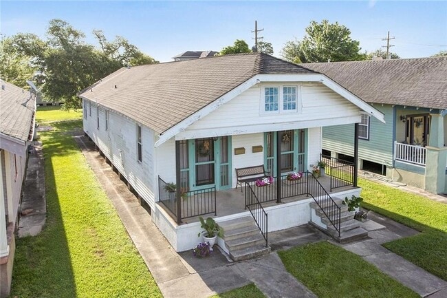 Building Photo - 6531 Wuerpel St
