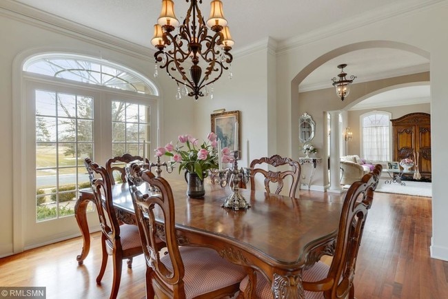 Foto del edificio - 9648 Bennett Pl