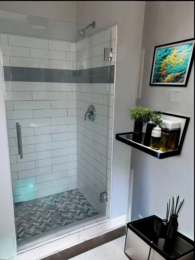 Downstairs bathroom shower - 5031 San Julio Ave
