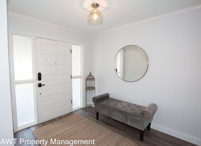 Building Photo - Long Term, Fully Furnished Rental in the Heart of Palm Coast