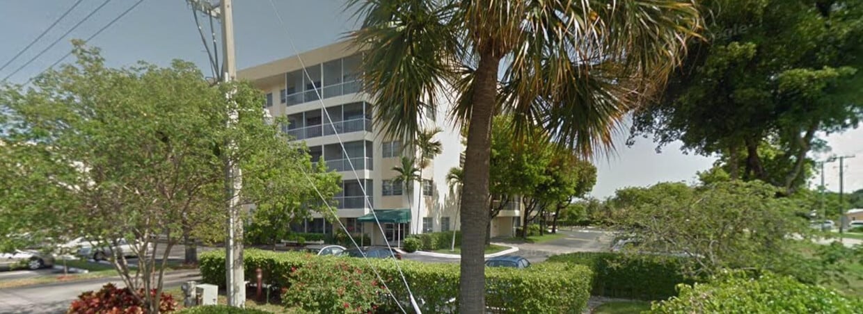 Foto principal - 50 SW 3rd Ave