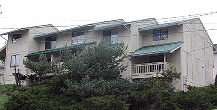 Building Photo - 2111 Knox Ave