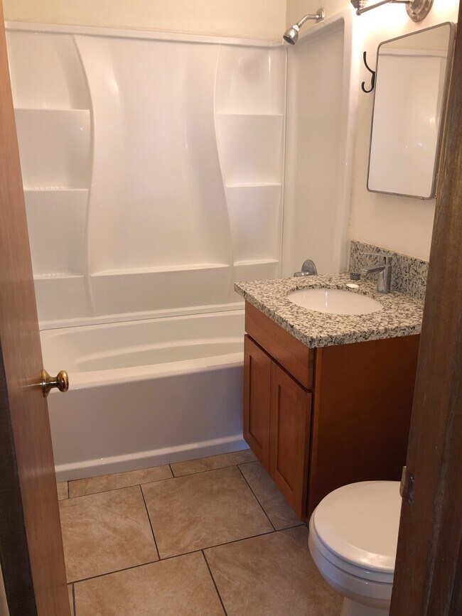baño - 3712 Kauffman Ave