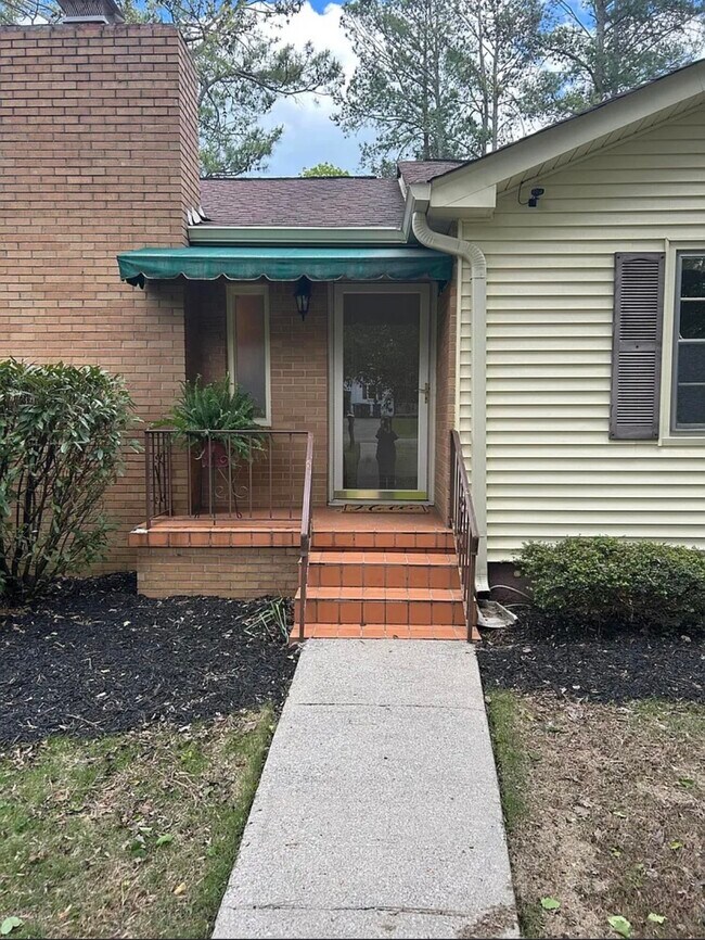 Foto del edificio - 902 James Ave