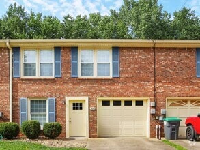 Building Photo - 3063 Woody Ln