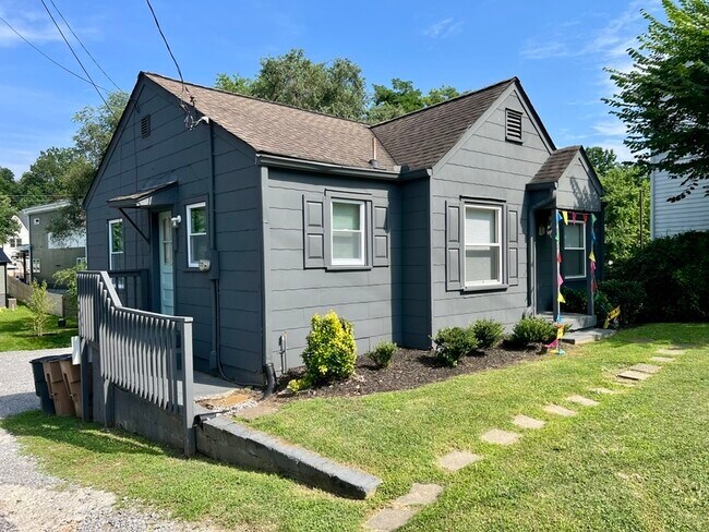 Foto del edificio - 833 Porter Rd