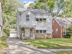 Building Photo - 3414 Wyckliffe Pkwy