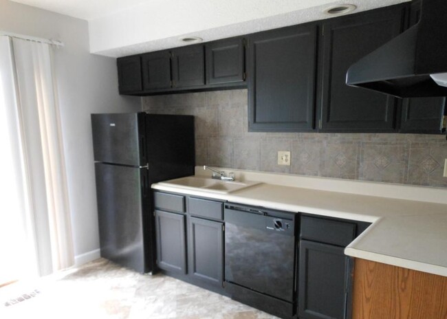Building Photo - 1139 N Park Ave