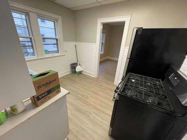 Photo - 1706 E 291st St (Wickliffe, OH) Apartment
