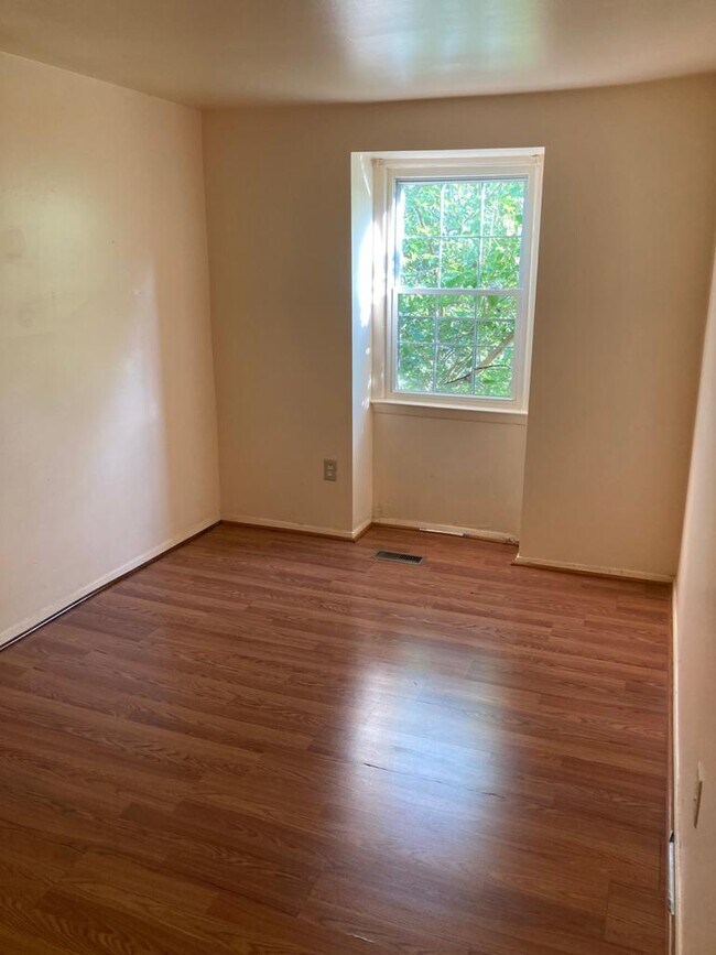 Building Photo - 10 Coatsbridge Ct