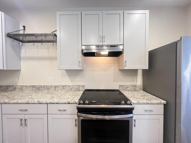 Photo - 466 S Broad St Apartment