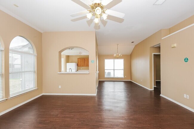 Foto del edificio - 1626 Redwood Dr