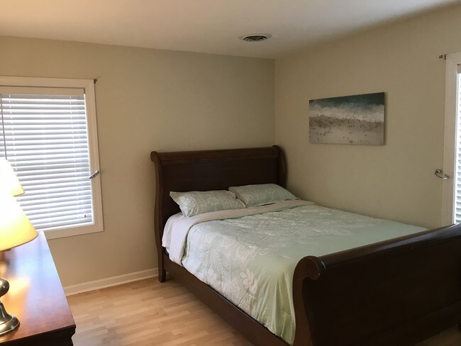 Foto del edificio - 109 N Eagle St