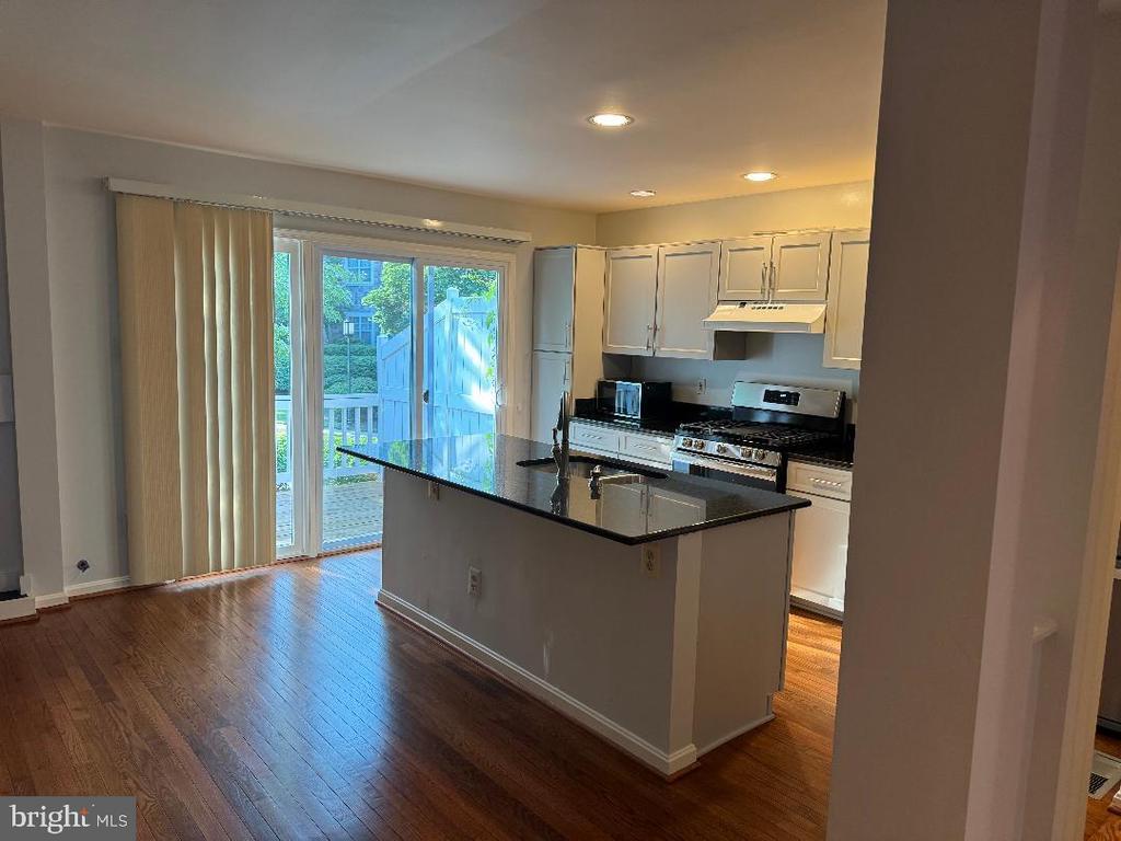 Foto principal - 12097 Edgemere Cir