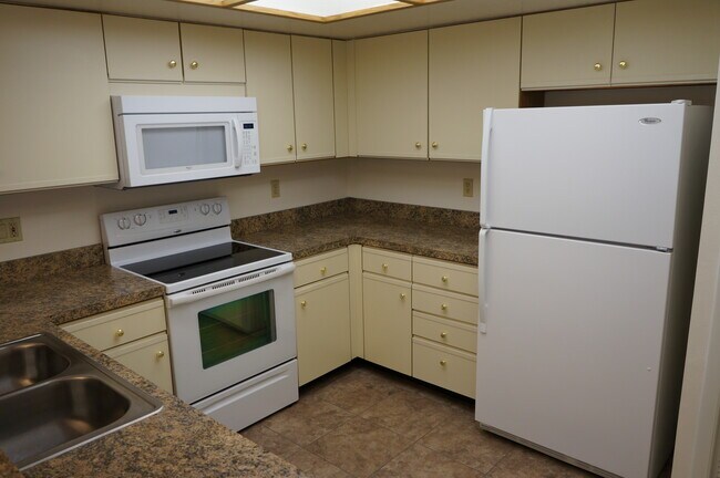 Building Photo - 14865 Feather Cove Rd