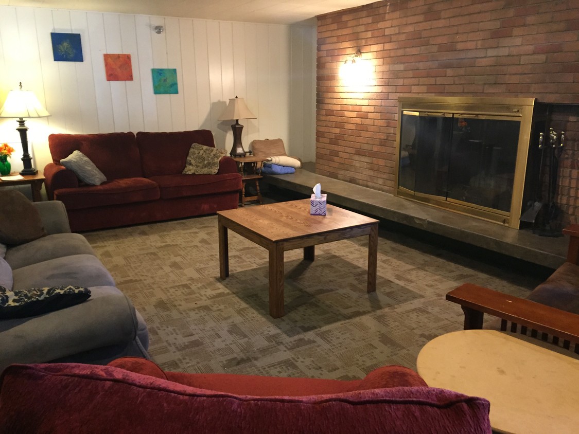 Main floor living room - 1834 Potter St