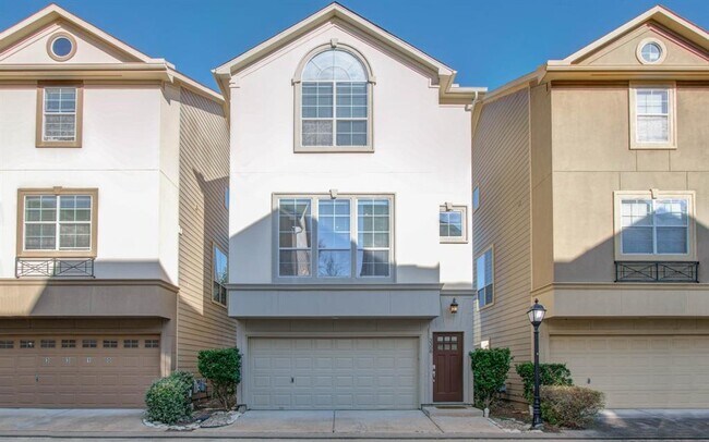 Foto del edificio - 3308 Clearview Cir