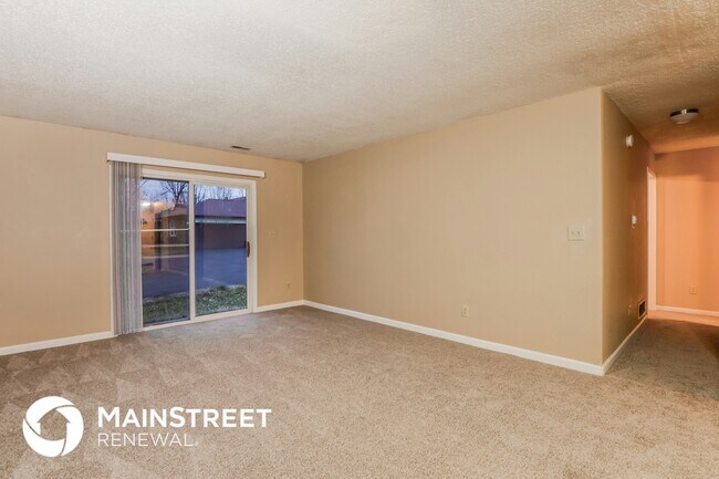 Building Photo - 2110 Historic Oaks Blvd