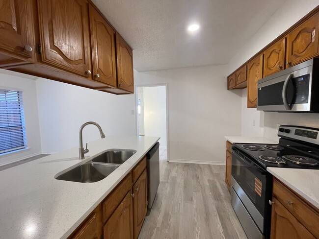 Foto del edificio - 2422-2424 Sherry Street