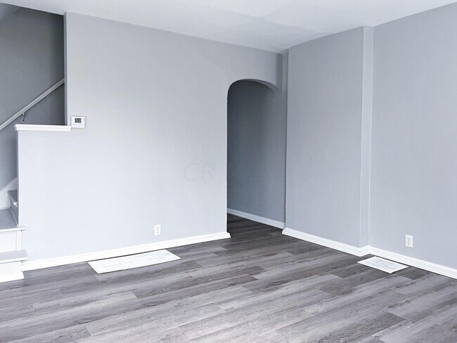 Building Photo - 753 E Mithoff St