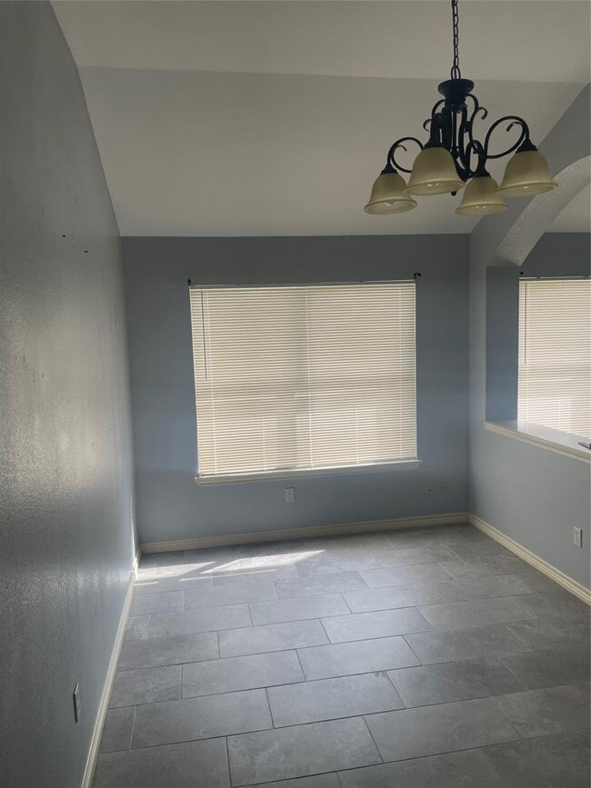 Building Photo - 13800 Randalstone Dr