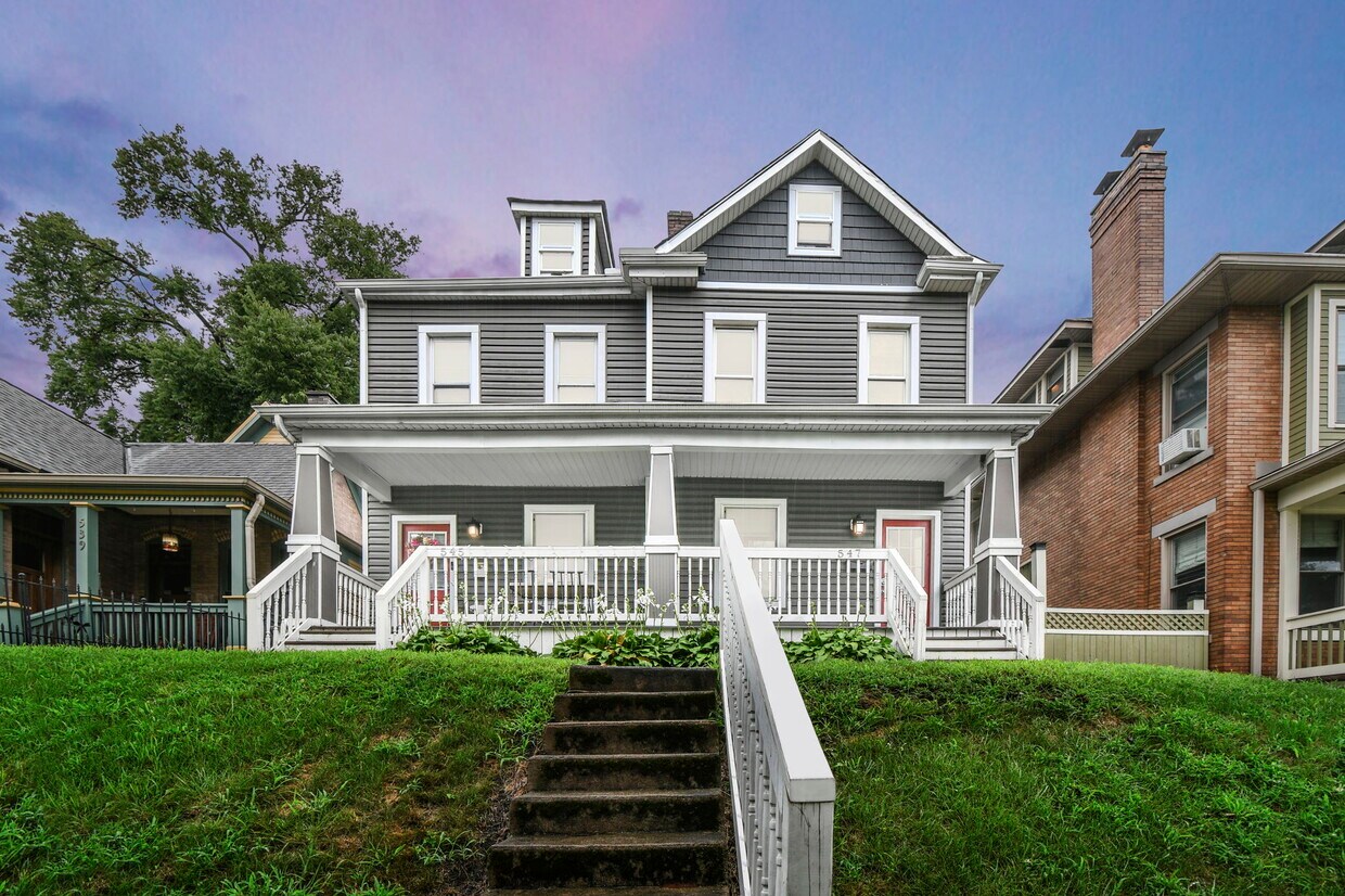 Primary Photo - 547 W 3rd Ave