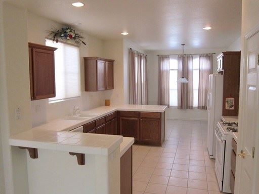 Building Photo - 1399 Medolla Dr