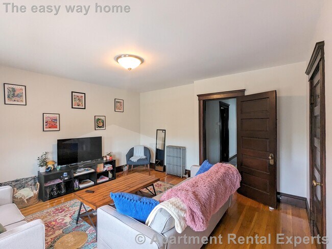 Photo - 92 Powder House Blvd