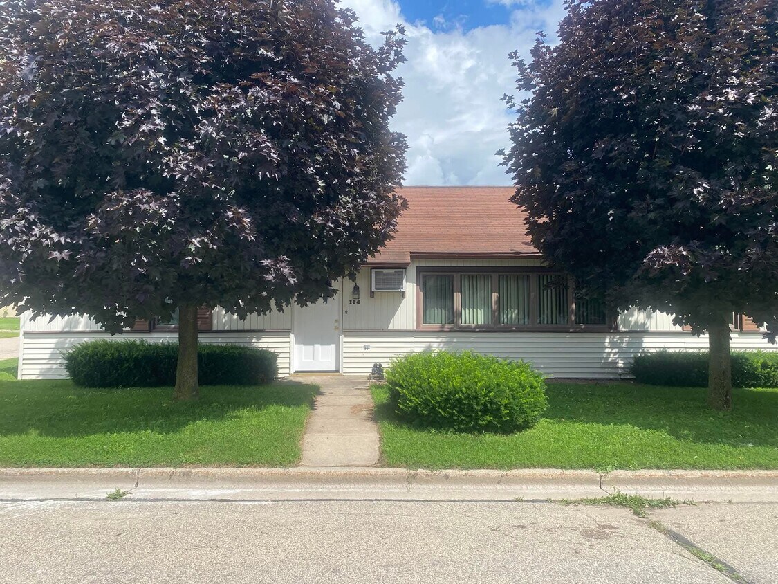 Foto principal - 114 1st St