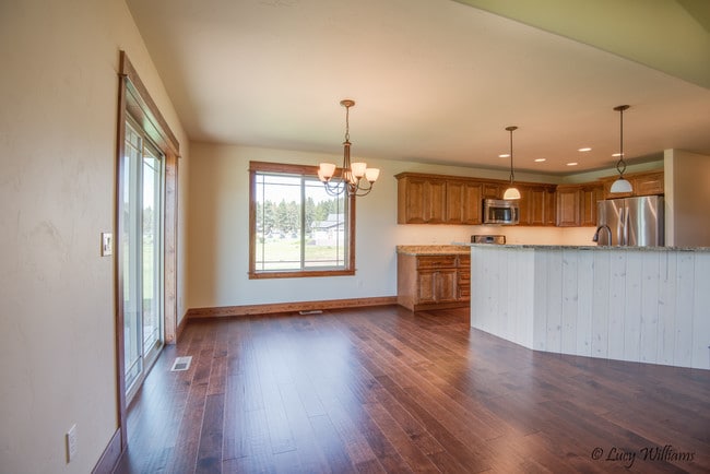 Building Photo - 1176 Mill Creek Dr